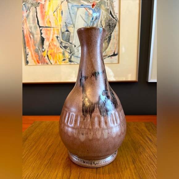 Blue Mountain Pottery Wine Decanter vintage collectible - Picture 1 of 10
